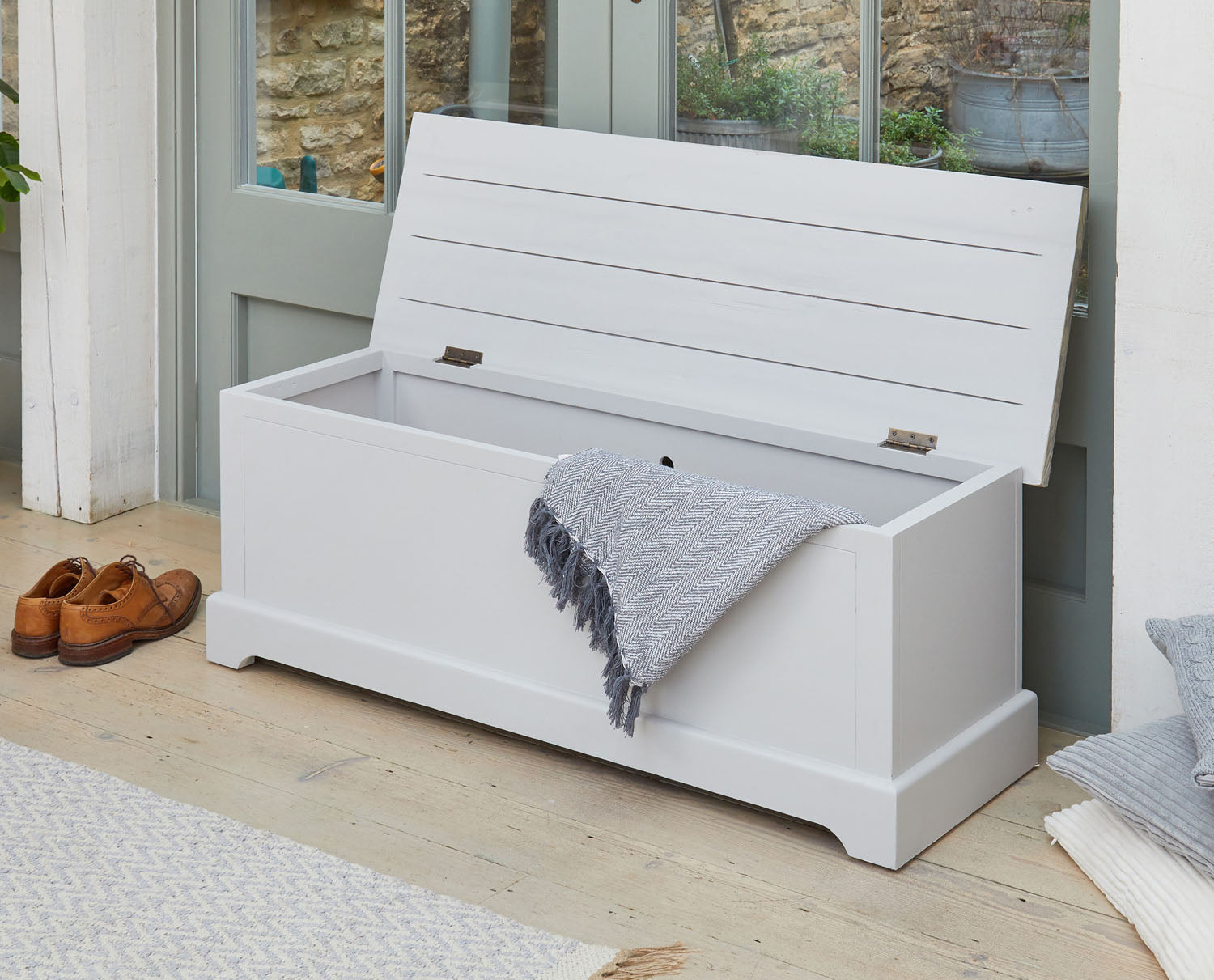 Signature Hallway Storage Bench