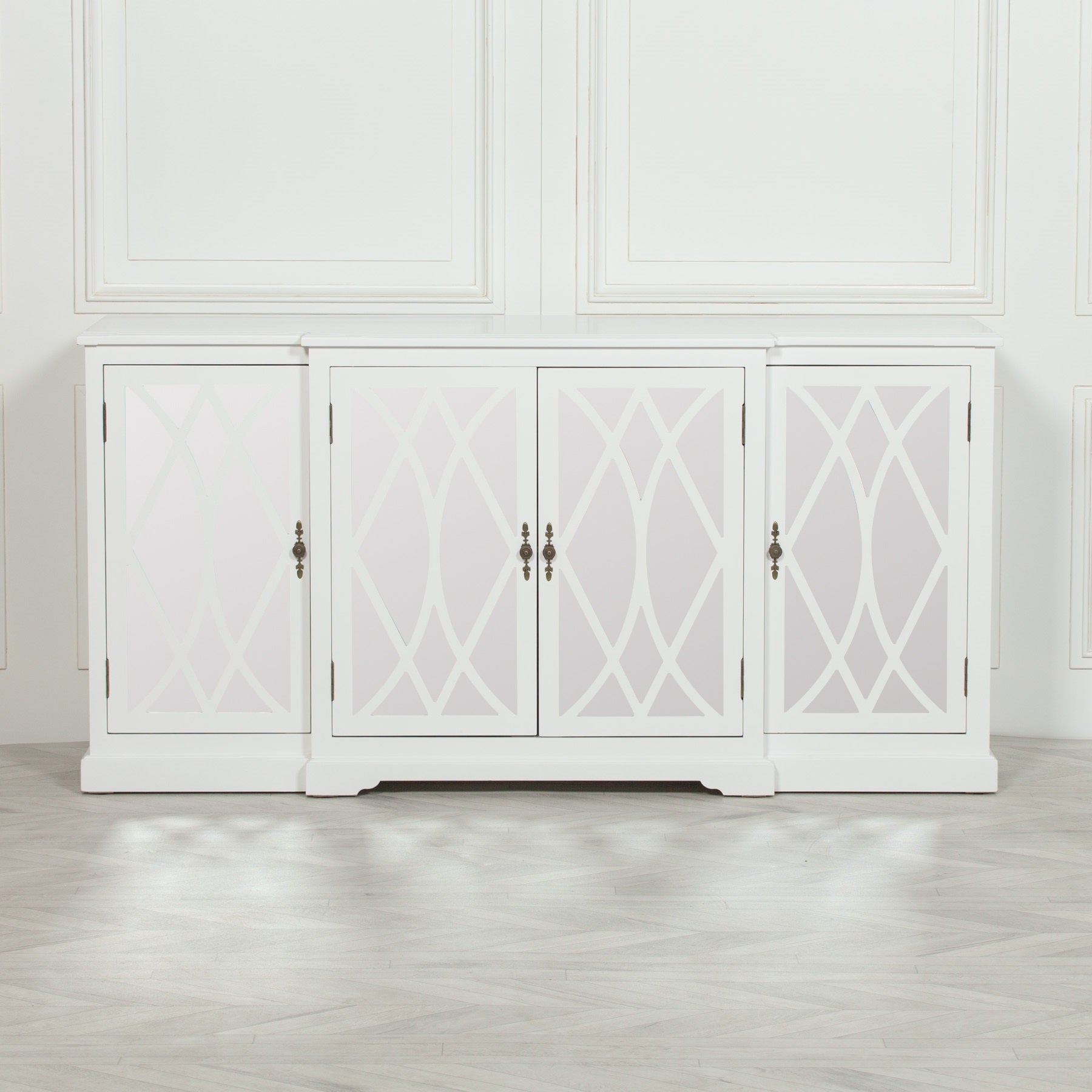Colonial Style Breakfront Wooden White Painted 4 door Mirrored Buffet Sideboard