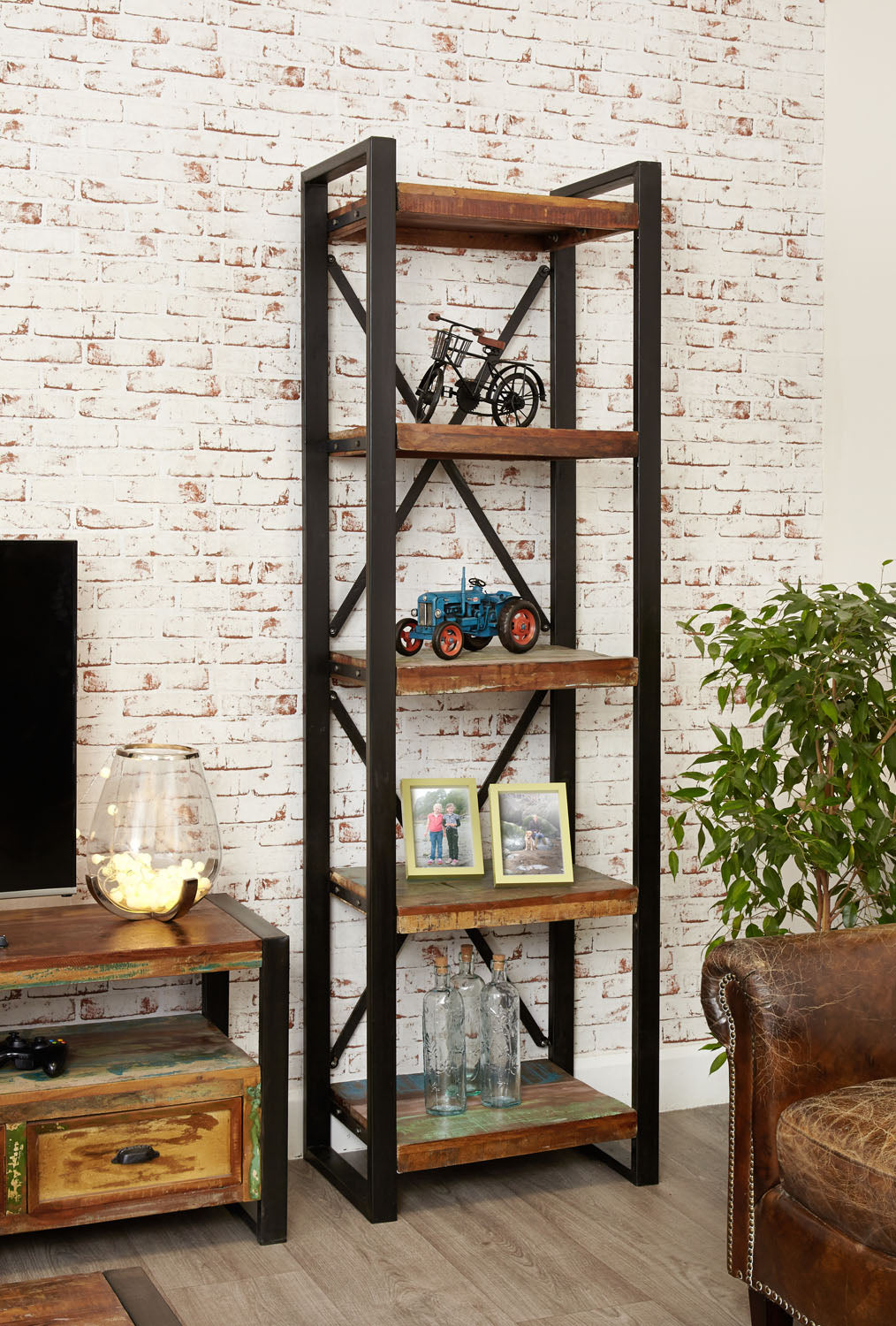 Urban Chic Alcove Bookcase