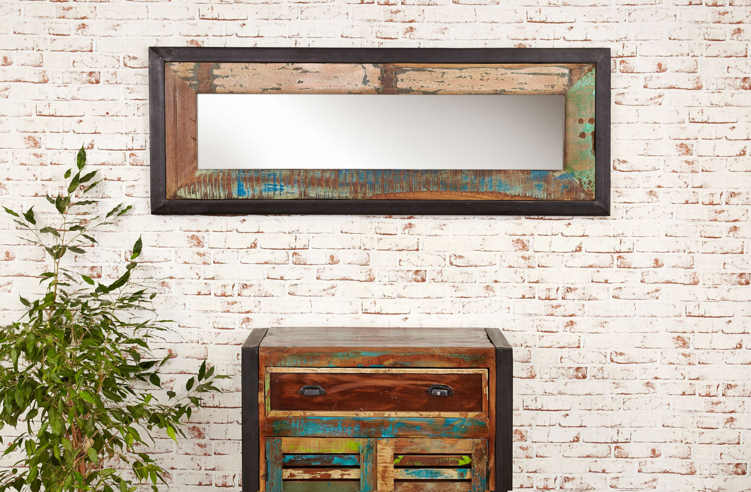 Urban Chic Mirror Medium (Hangs landscape or portrait)