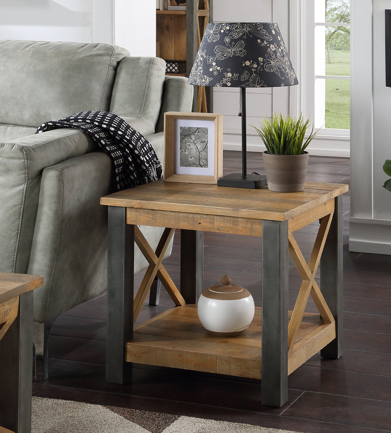 Urban Elegance - Reclaimed Lamp Table