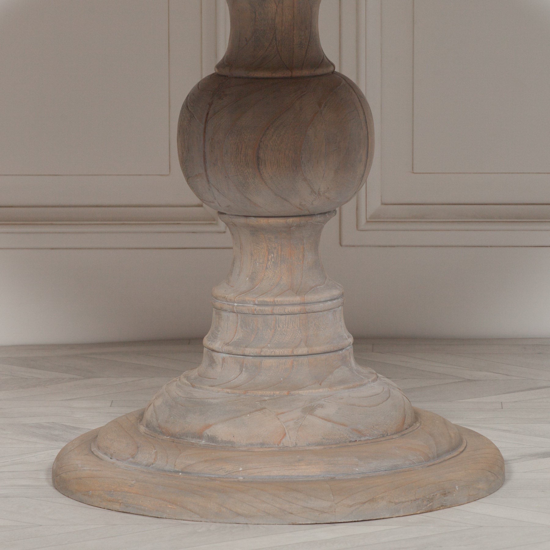 Rustic French Farmhouse Style Round Medium 120cm Size White Cedar Wood Pedestal Dining Table