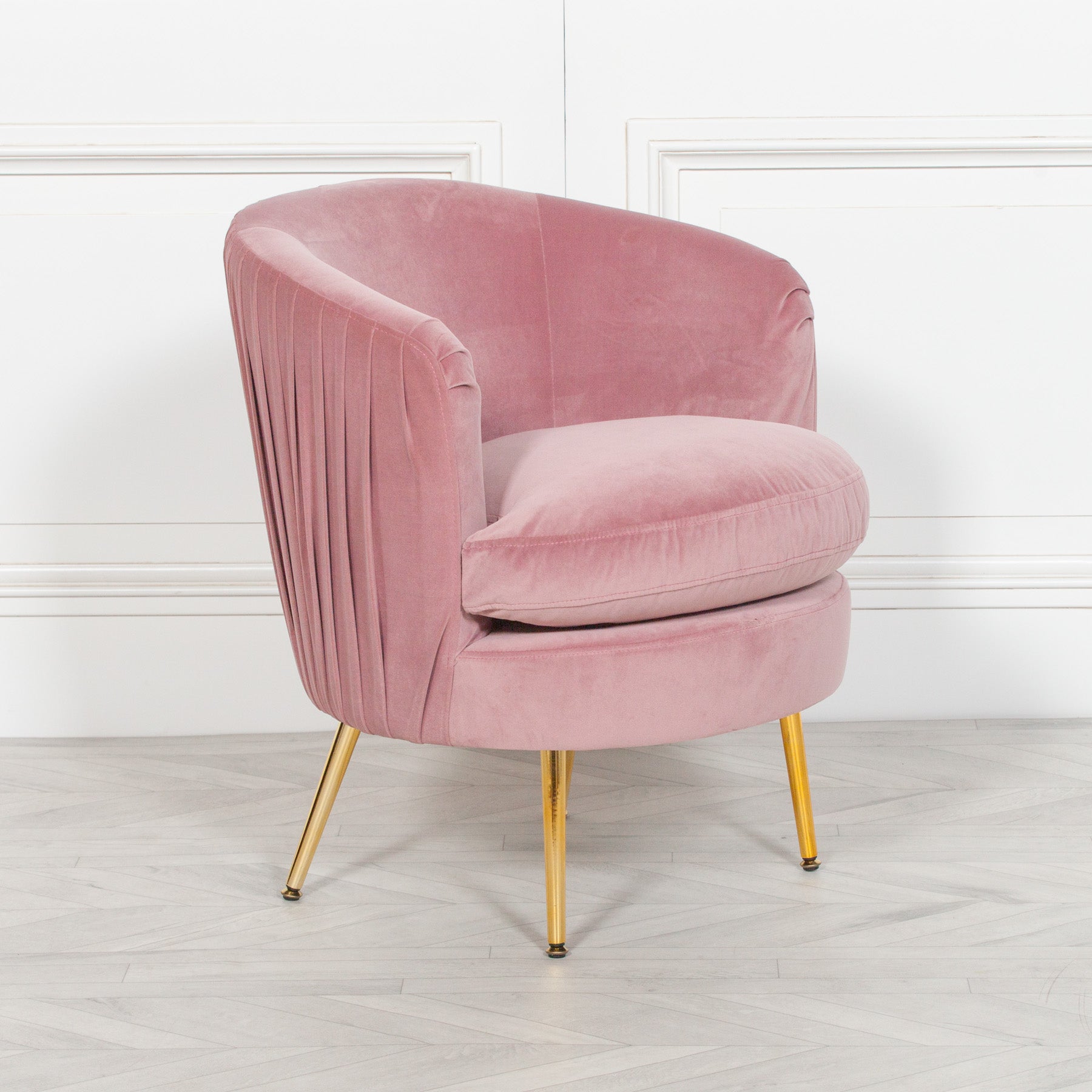 Shell Style Pink Pleated Velvet Bedroom Chair
