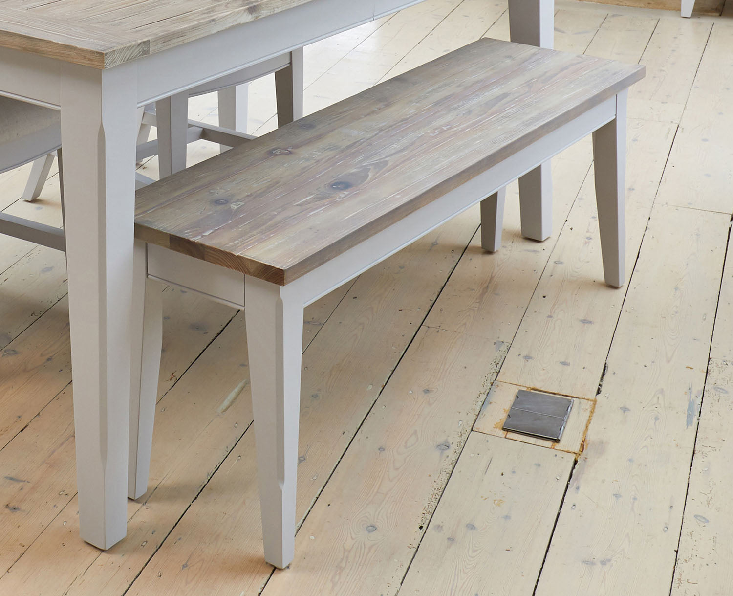 Signature Dining Bench (130)