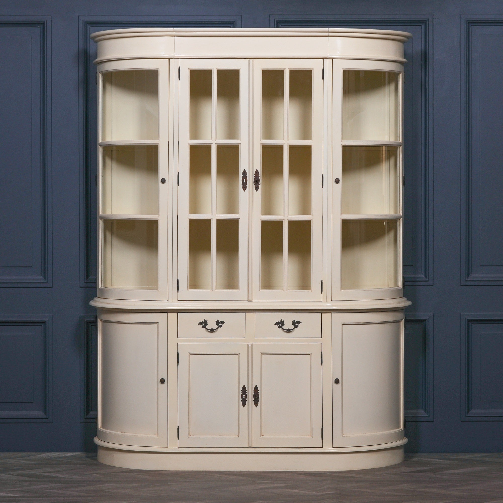 Large Wooden Vintage Cream Colour Dresser Display Cabinet