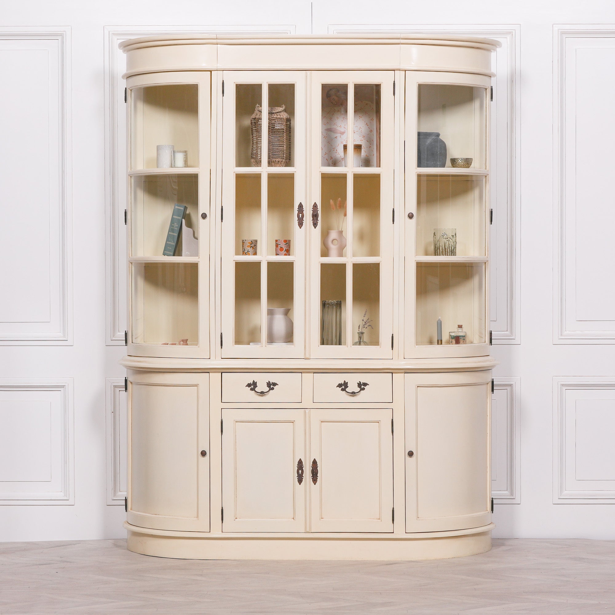 Large Wooden Vintage Cream Colour Dresser Display Cabinet