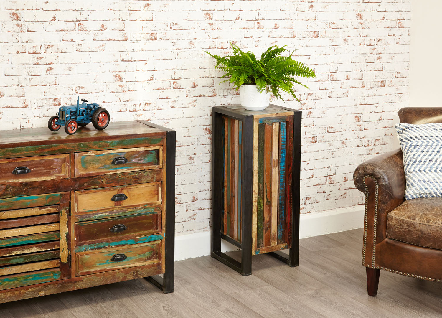 Urban Chic Tall Plant Stand/Lamp Table