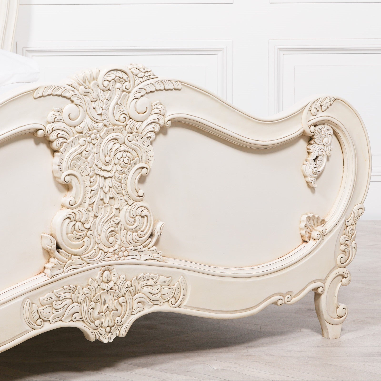 French Antique Style Ivory White Colour Carved Ornate 5ft King Size Bed