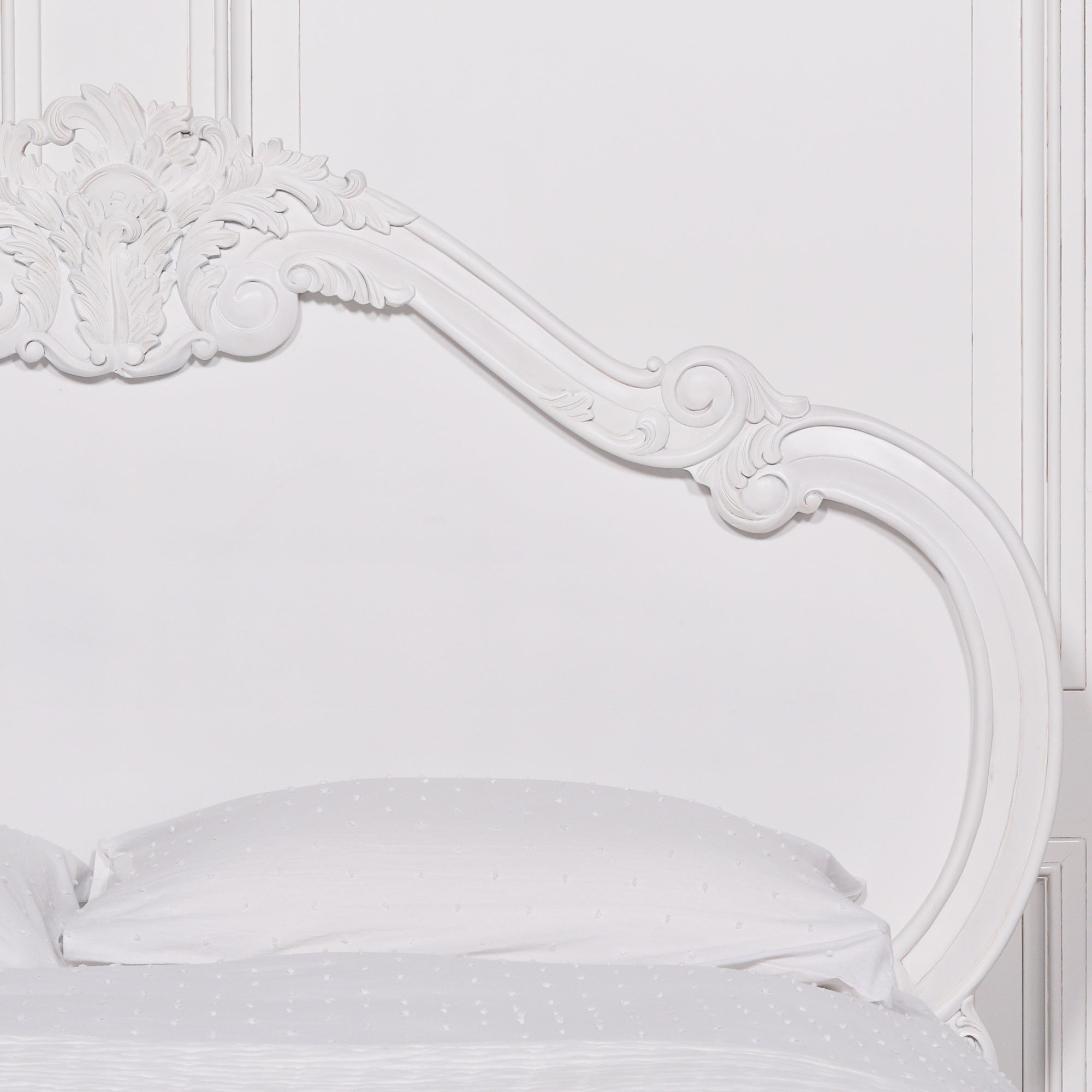 French Shabby Chic Style Carved Rose Cherub Double Size 4ft6 Bed in White Colour