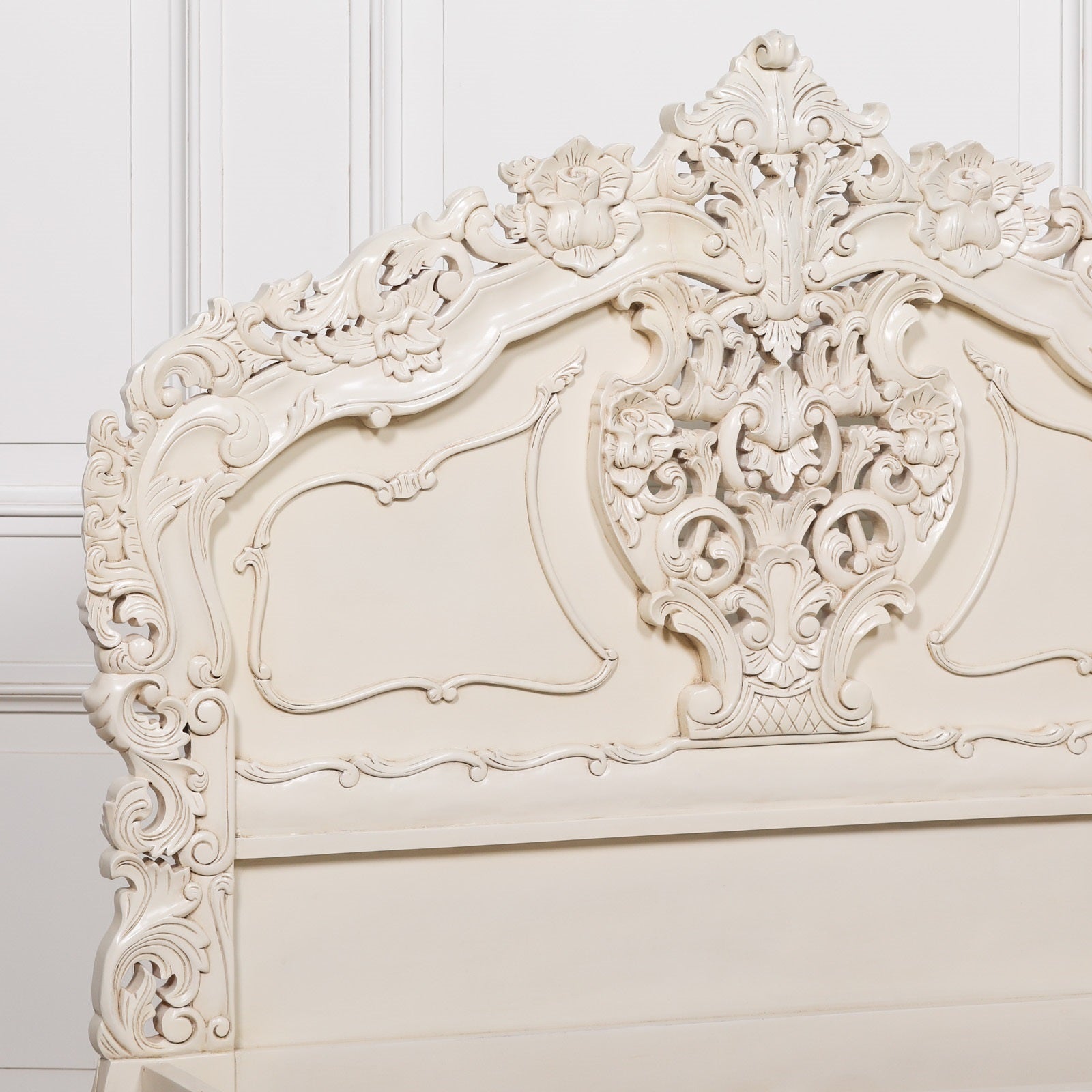 Rococo Style Carved 4ft6 Double Size Mahogany Wood White Colour Painted Bed