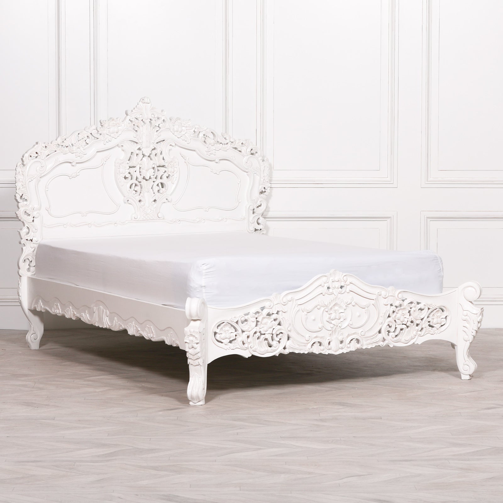 Rococo Style Carved 5ft King Size Mahogany Wood White Colour Painted Bed