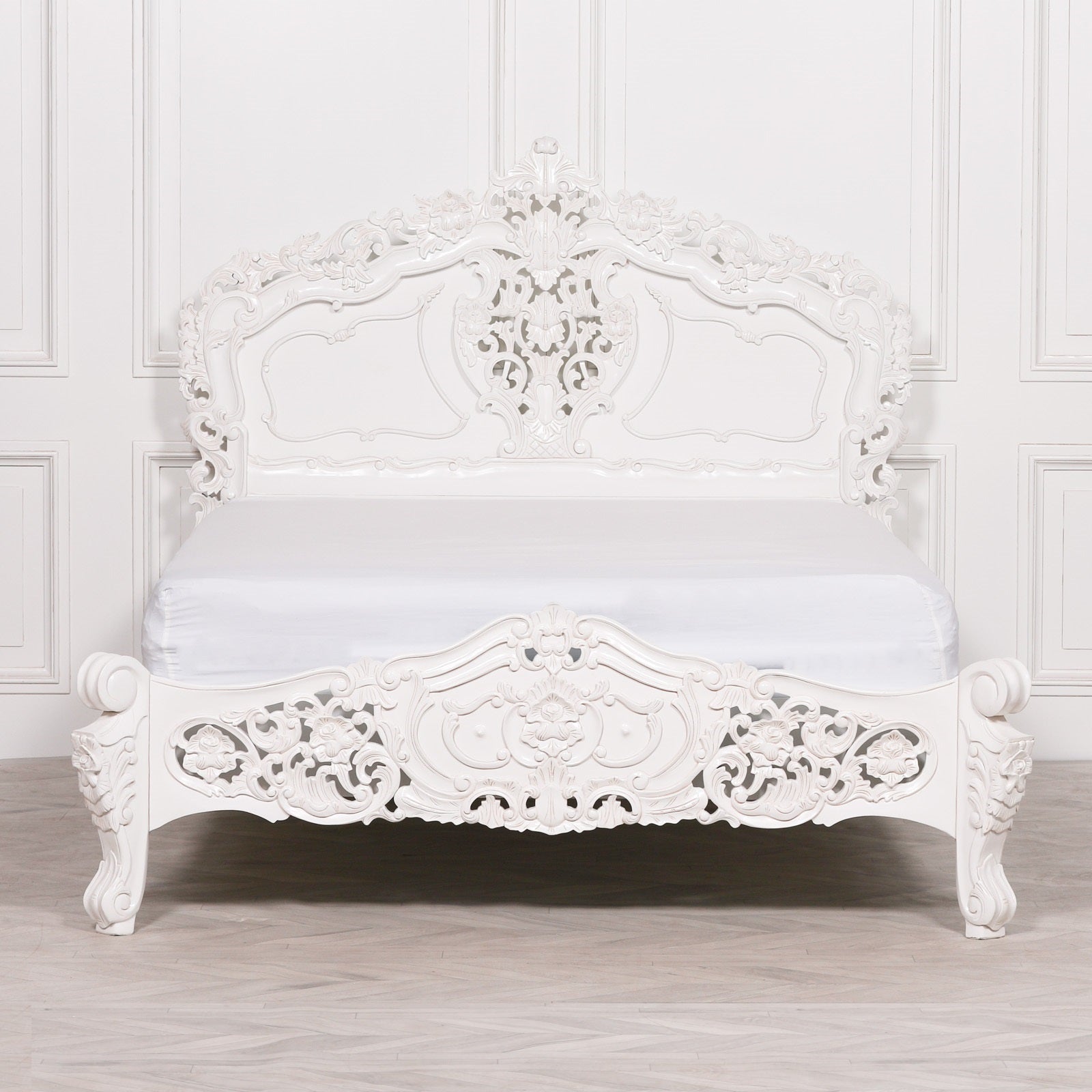 Rococo Style Carved 5ft King Size Mahogany Wood White Colour Painted Bed