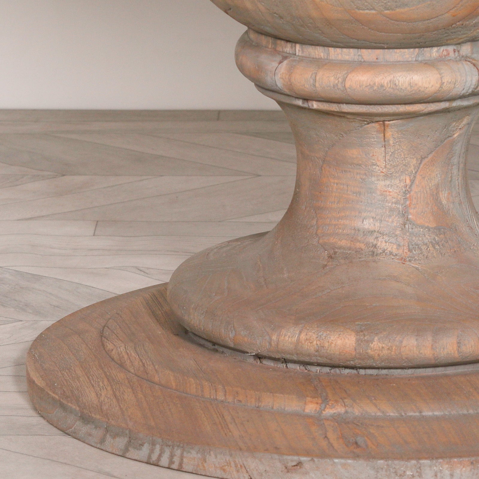 French Rustic Style Chunky Extra Large 162cm Oak Colour Finish Round Pedestal Dining Table